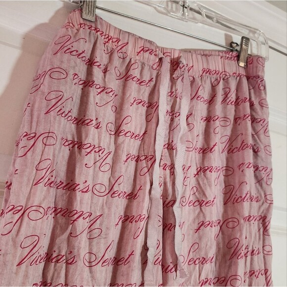 Victoria's Secret Pink Drawstring Pajama Pants has some discoloration/wa… - Picture 2 of 4